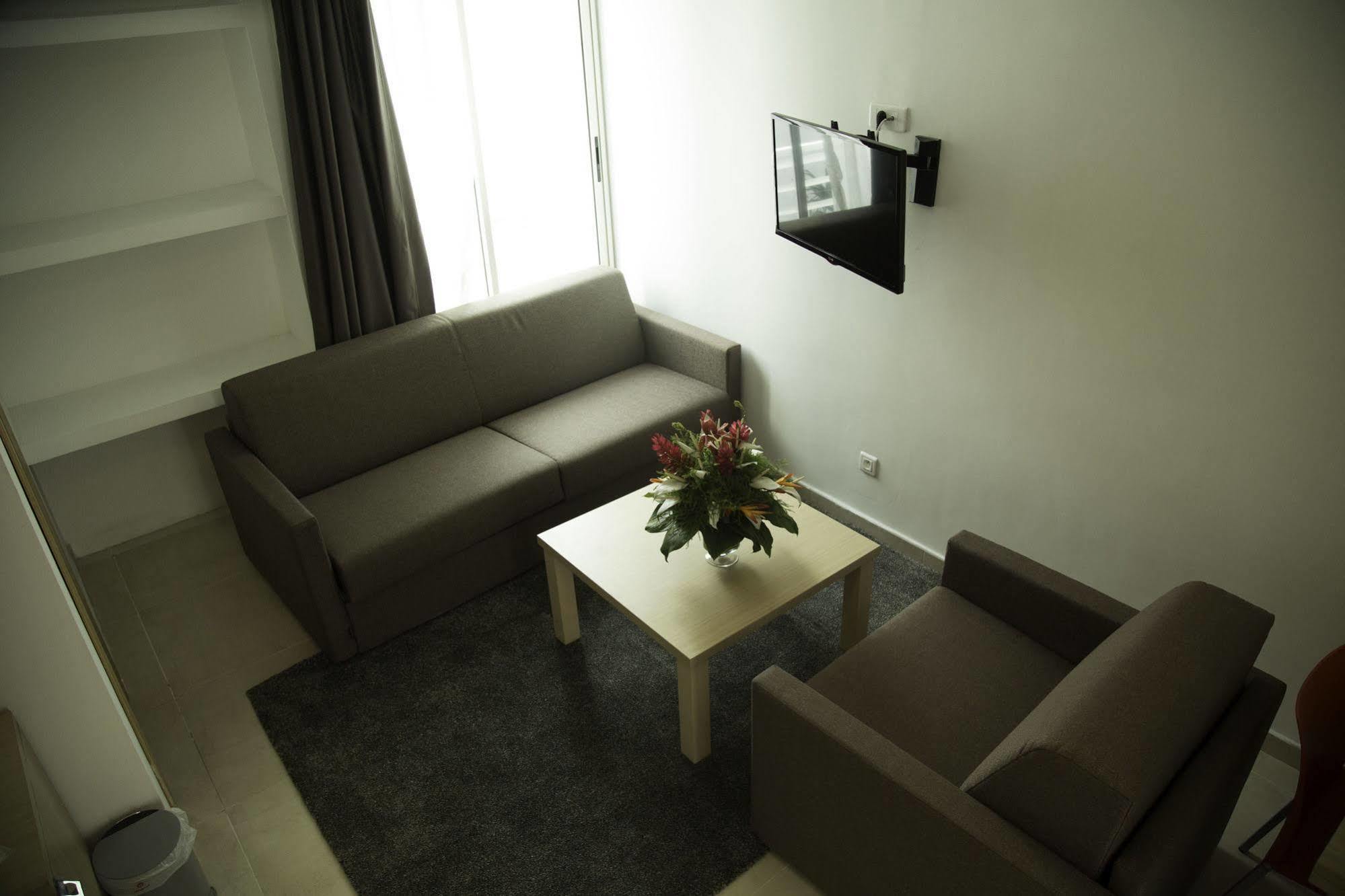 Residence Achenbach アビジャン エクステリア 写真